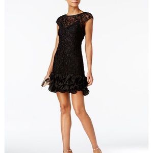 GUESS- Floral Lace Ruffled Hem dress